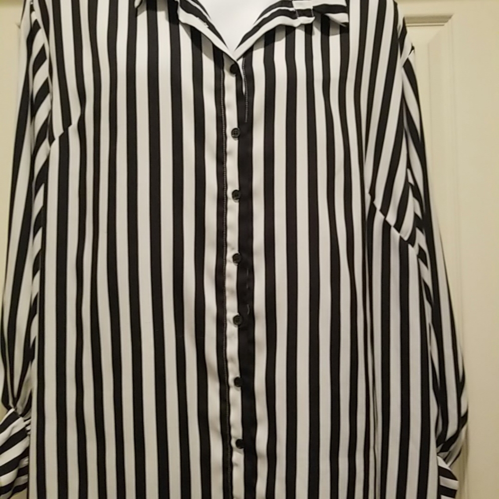 Eloquii Black Stripped blouse.